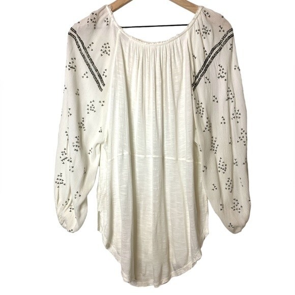 FREE PEOPLE Boho Embellished Flowy Top. Size Small - Picture 8 of 11